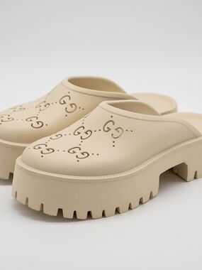 size 41G 11 US Gucci Platform Perforated GG Sandals White Rubber Clogs